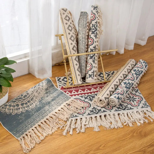 Cotton and linen hand-woven carpets null