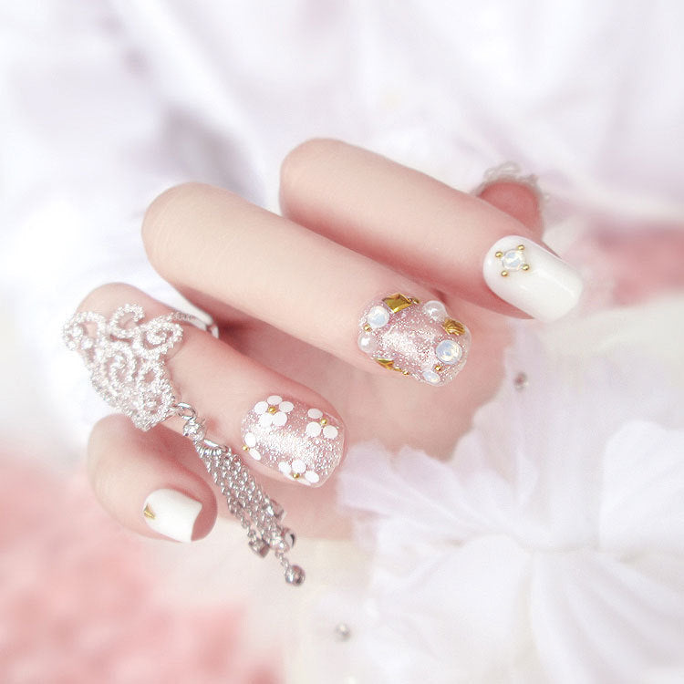 Finished Nail Art Magazine Style Beautiful Bride Fake Nails null Finished Nail Art Magazine Style Beautiful Bride Fake Nails Finished Nail Art Magazine Style Beautiful Bride Fake Nails