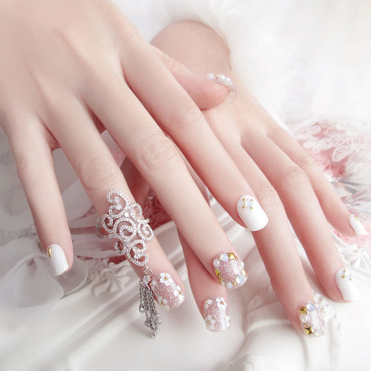 Finished Nail Art Magazine Style Beautiful Bride Fake Nails null Finished Nail Art Magazine Style Beautiful Bride Fake Nails Finished Nail Art Magazine Style Beautiful Bride Fake Nails